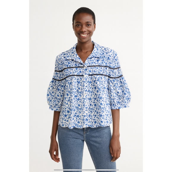 ANTHROPOLOGIE MAEVE THE LEANDRA SHIRRED YOKE TOP COTTON FLORAL BABYDOLL BLUE M - Picture 1 of 11